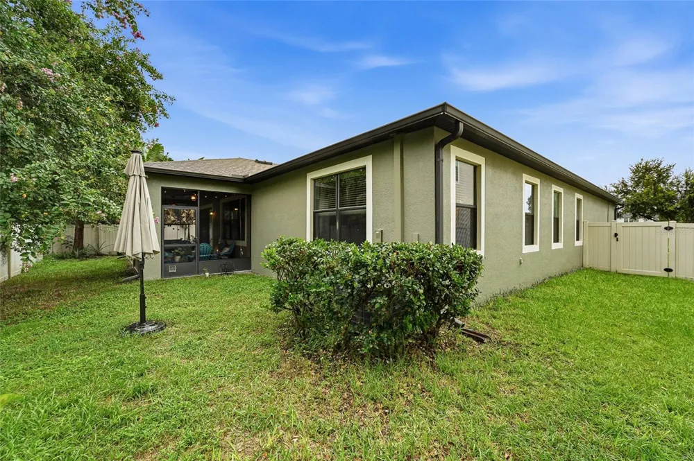 1008 OAKCREST DRIVE Brandon, FL 33510