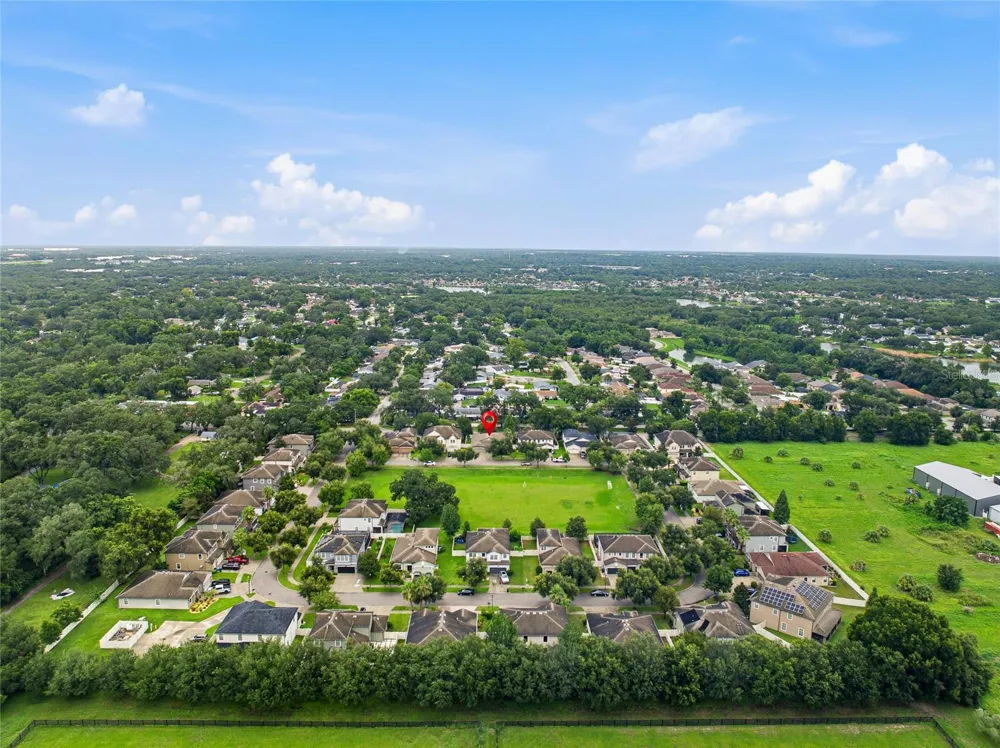 1008 OAKCREST DRIVE Brandon, FL 33510