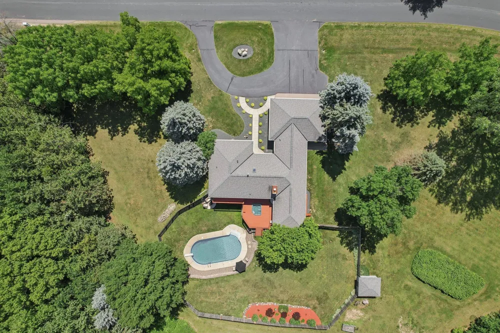 8583 Bower Path Inver Grove Heights, MN 55076