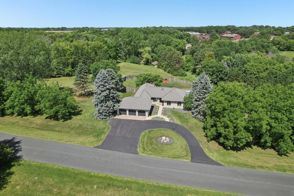 8583 Bower Path Inver Grove Heights, MN 55076