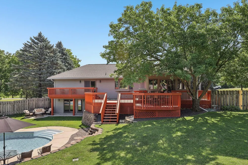 8583 Bower Path Inver Grove Heights, MN 55076