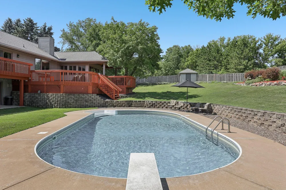 8583 Bower Path Inver Grove Heights, MN 55076