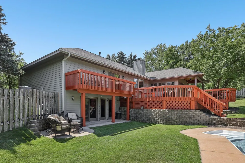 8583 Bower Path Inver Grove Heights, MN 55076