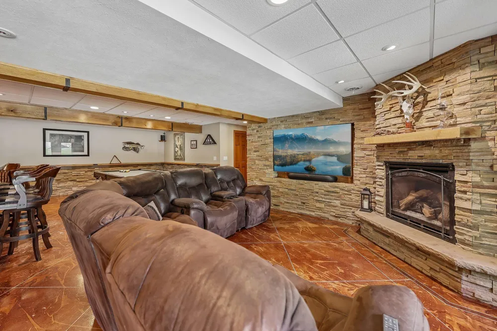 8583 Bower Path Inver Grove Heights, MN 55076