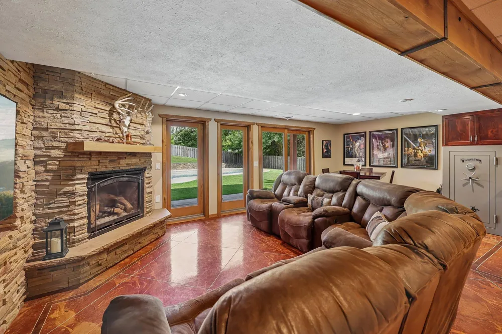 8583 Bower Path Inver Grove Heights, MN 55076