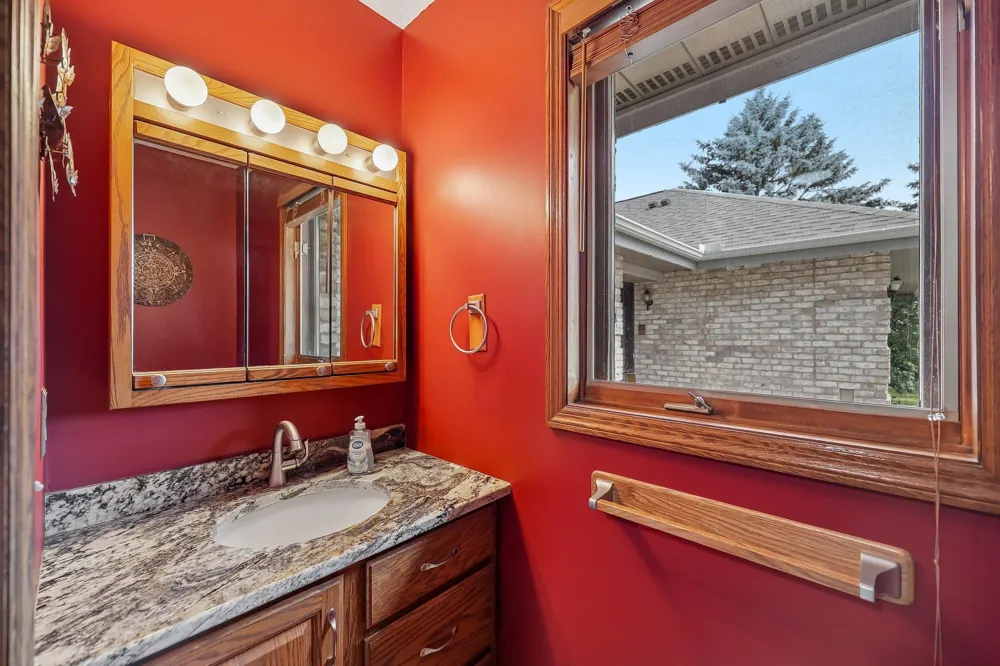 8583 Bower Path Inver Grove Heights, MN 55076