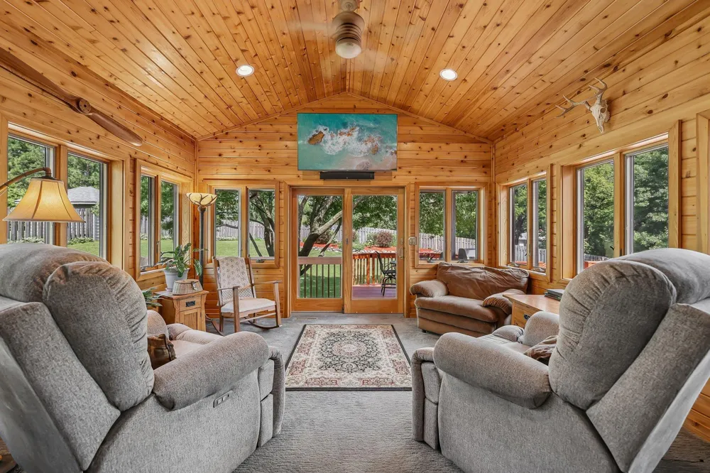 8583 Bower Path Inver Grove Heights, MN 55076