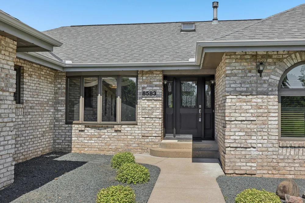 8583 Bower Path Inver Grove Heights, MN 55076