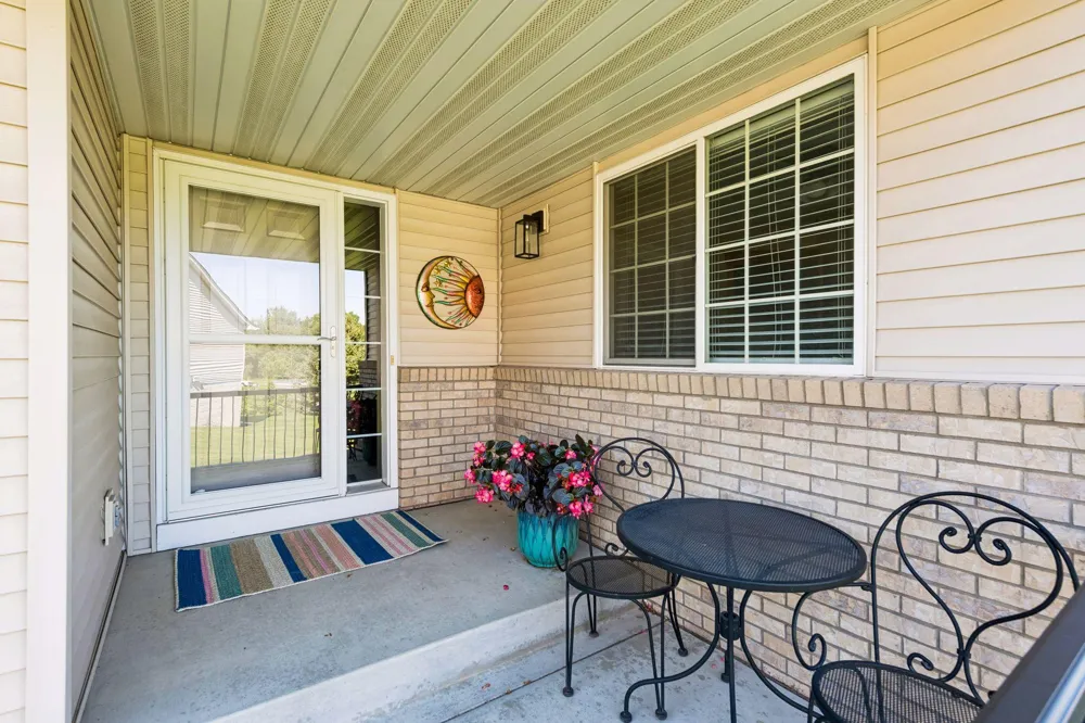 1851 Lakeridge Way Waconia, MN 55387