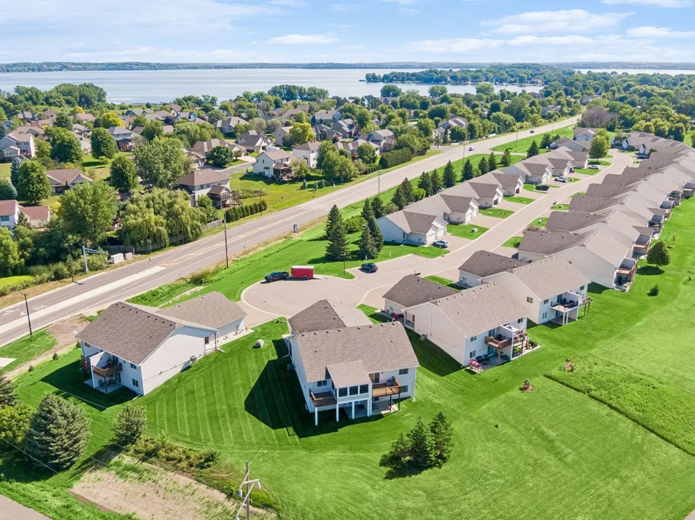 1851 Lakeridge Way Waconia, MN 55387