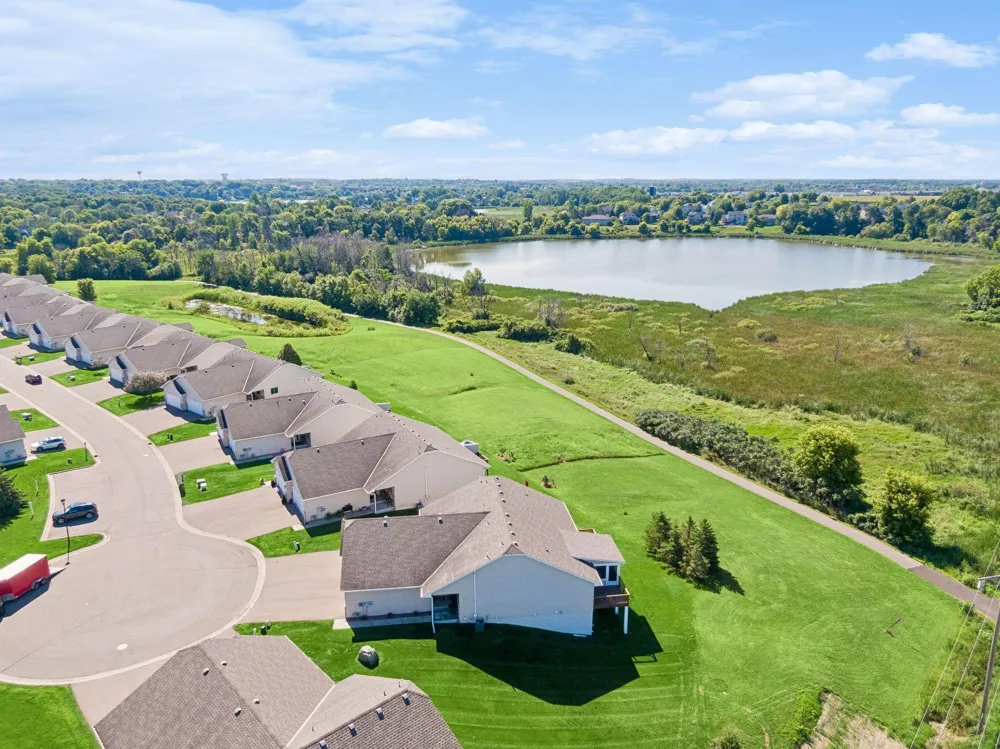 1851 Lakeridge Way Waconia, MN 55387