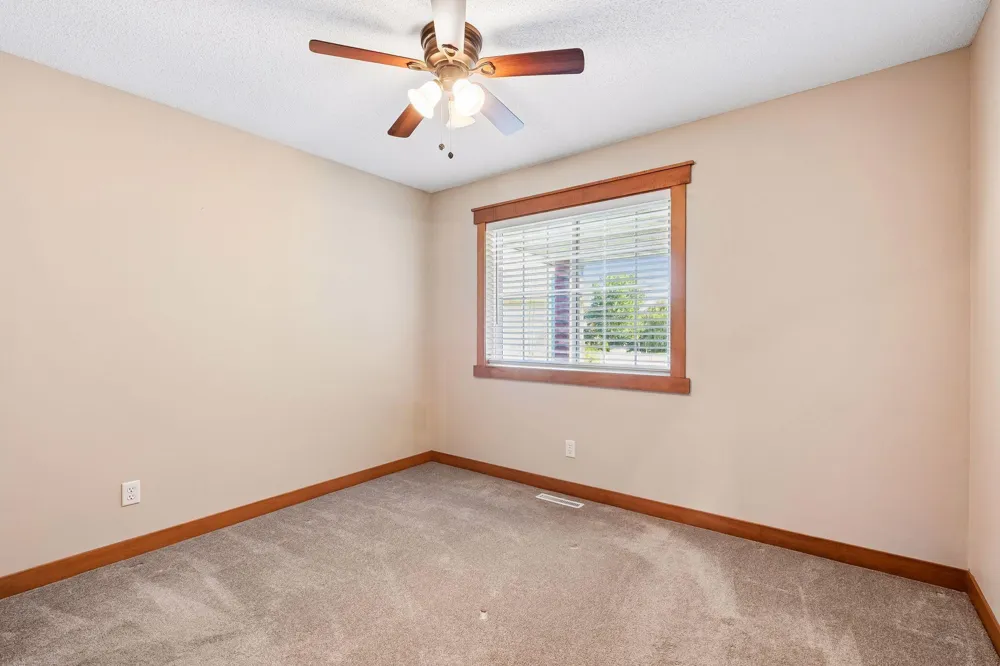 1851 Lakeridge Way Waconia, MN 55387