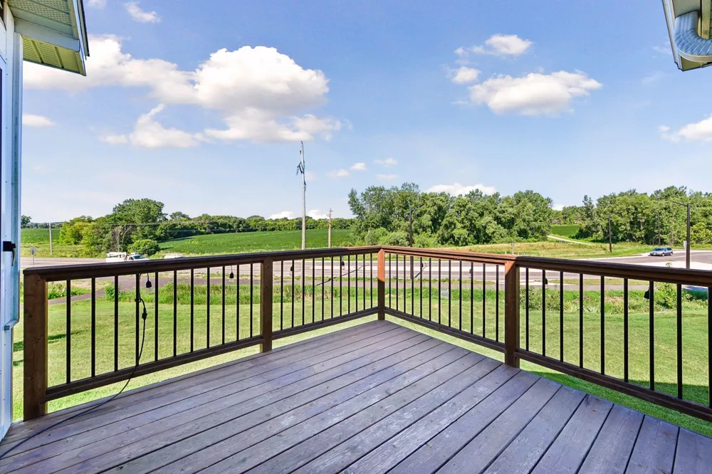 1851 Lakeridge Way Waconia, MN 55387