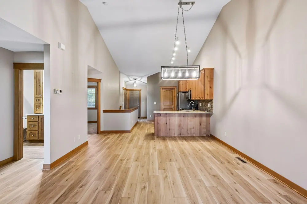 1851 Lakeridge Way Waconia, MN 55387
