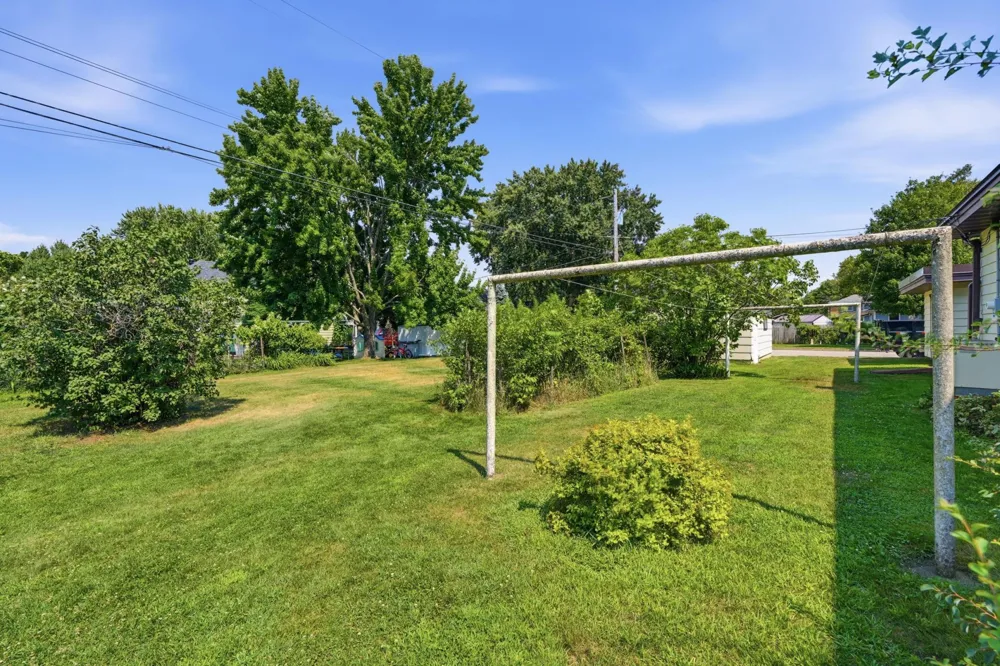 407 W Buckman Street Augusta, WI 54722