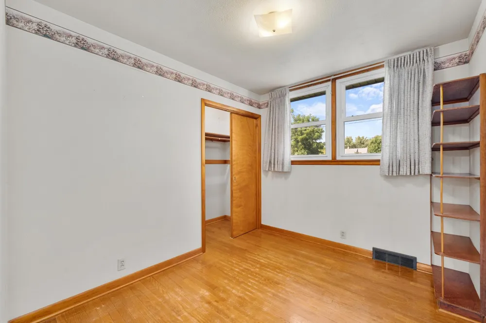 407 W Buckman Street Augusta, WI 54722