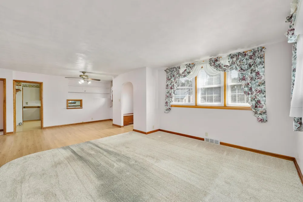 407 W Buckman Street Augusta, WI 54722