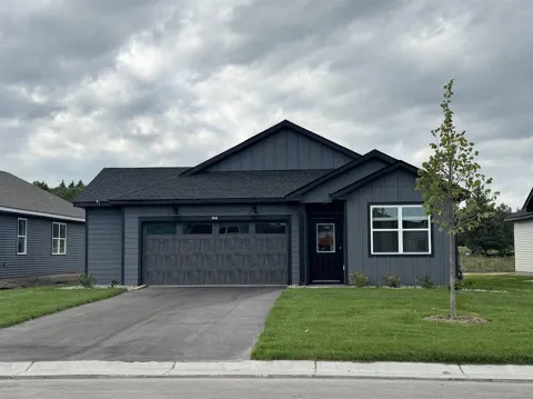 744 Vista Court