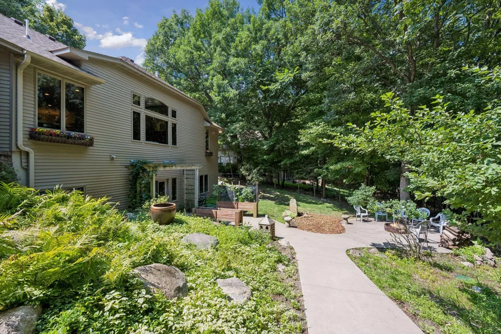 22372 Tipton Street NW Elk River, MN 55330
