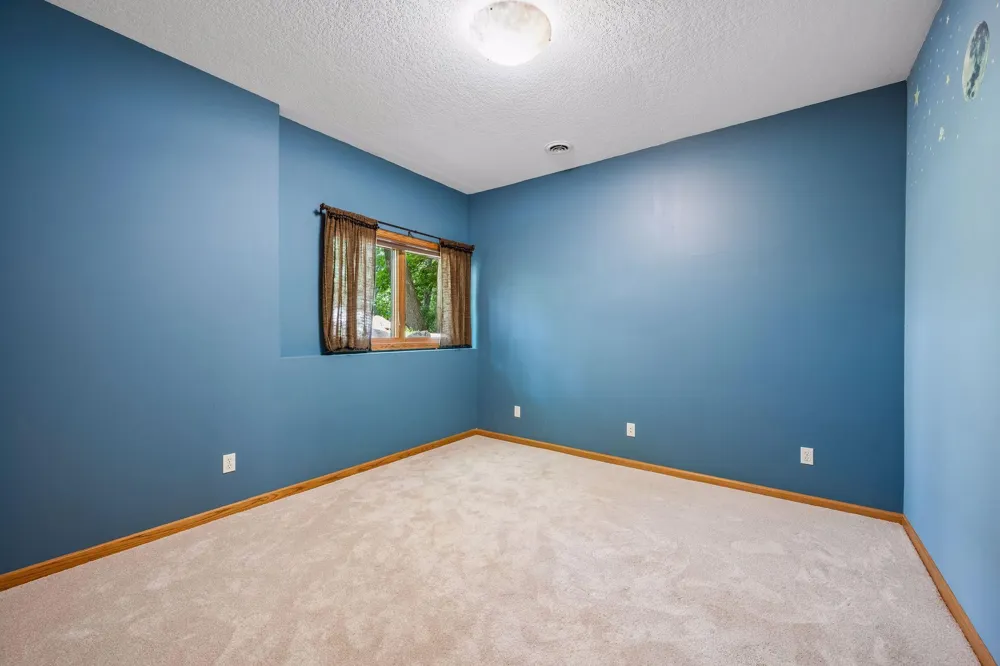 22372 Tipton Street NW Elk River, MN 55330