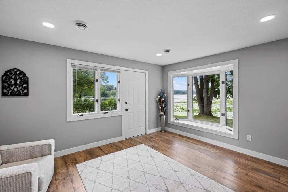 5415 Twin Lake Boulevard E Brooklyn Center, MN 55429