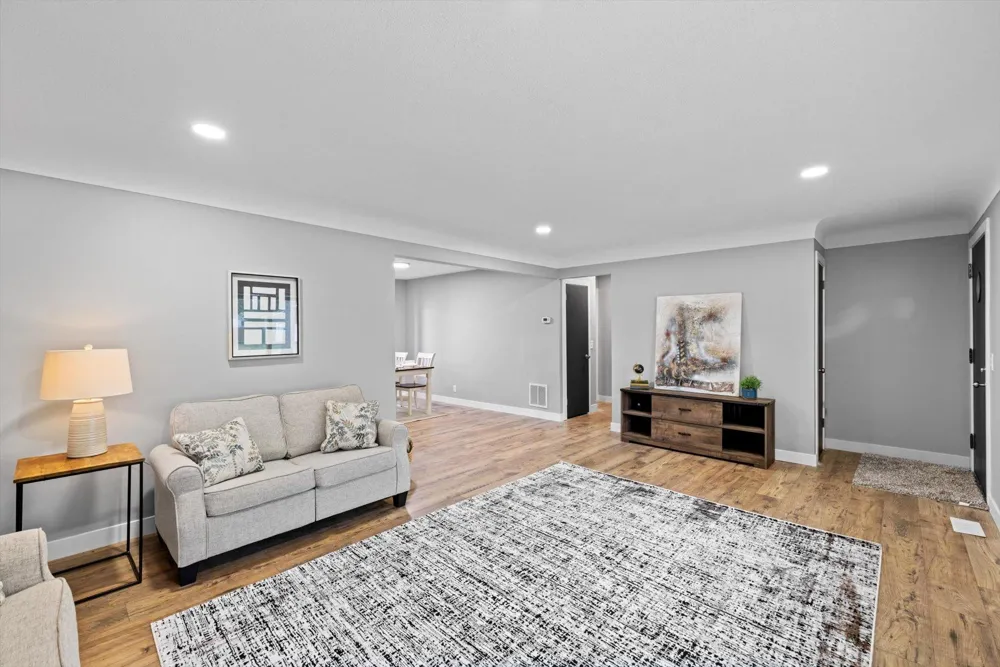 5415 Twin Lake Boulevard E Brooklyn Center, MN 55429