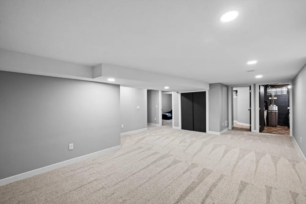 5415 Twin Lake Boulevard E Brooklyn Center, MN 55429