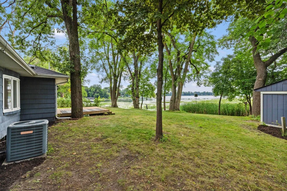 5415 Twin Lake Boulevard E Brooklyn Center, MN 55429