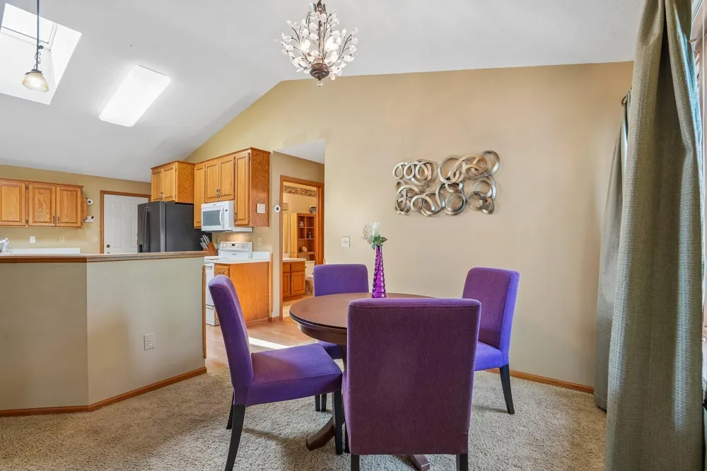 9126 Windsor Lane Brooklyn Park, MN 55443