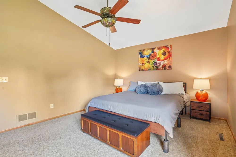 9126 Windsor Lane Brooklyn Park, MN 55443