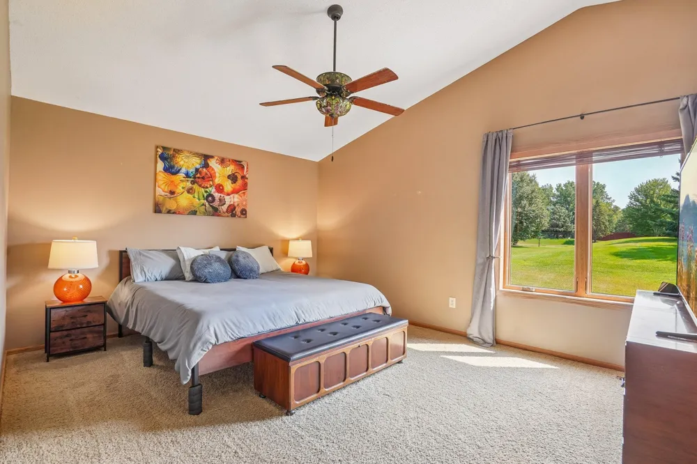 9126 Windsor Lane Brooklyn Park, MN 55443