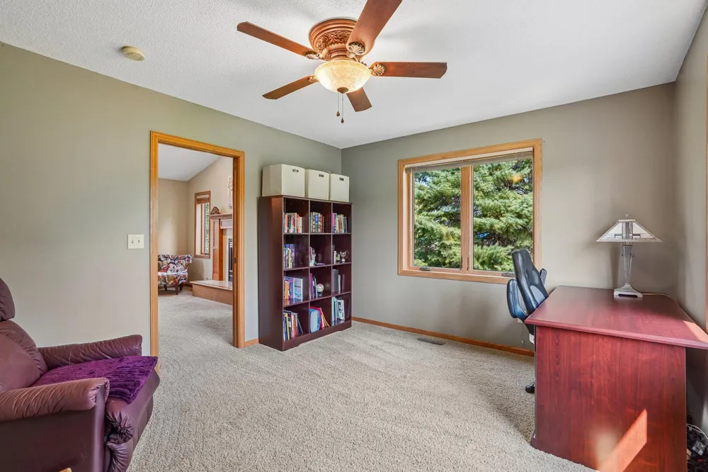 9126 Windsor Lane Brooklyn Park, MN 55443
