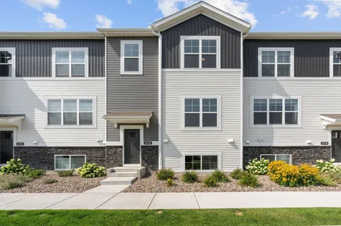 4722 Bottlebrush Lane