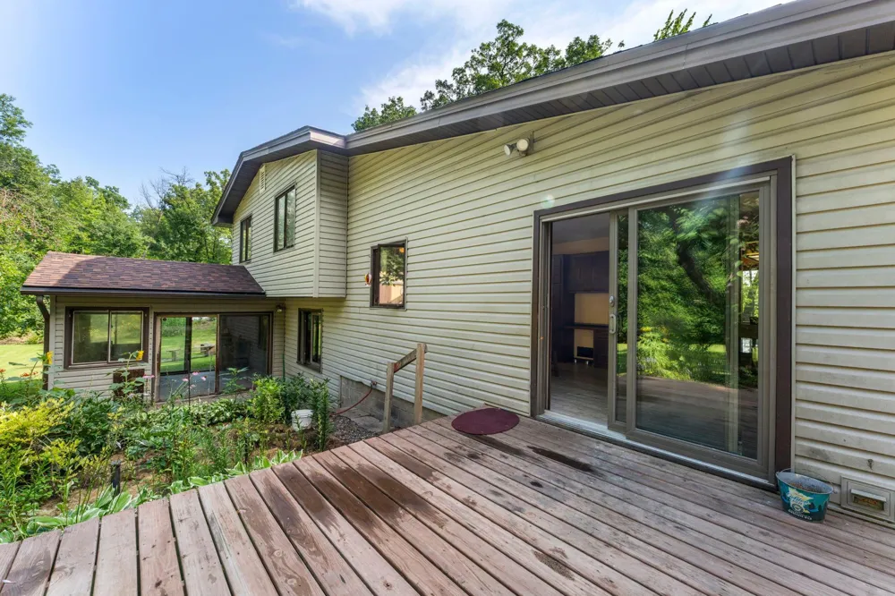 32350 Cedar Crest Trail NE North Branch, MN 55056