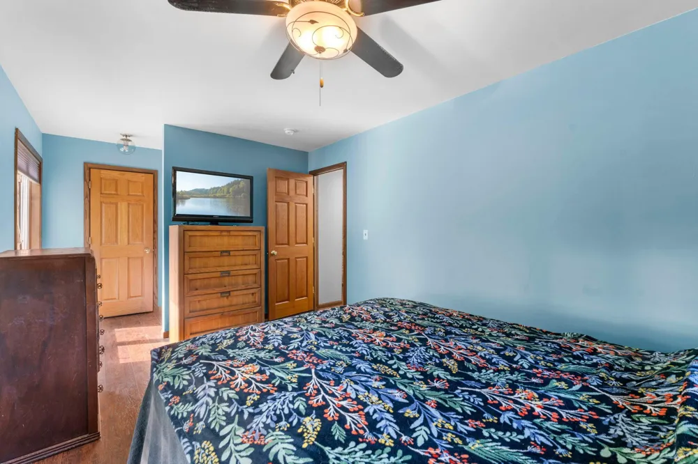 32350 Cedar Crest Trail NE North Branch, MN 55056