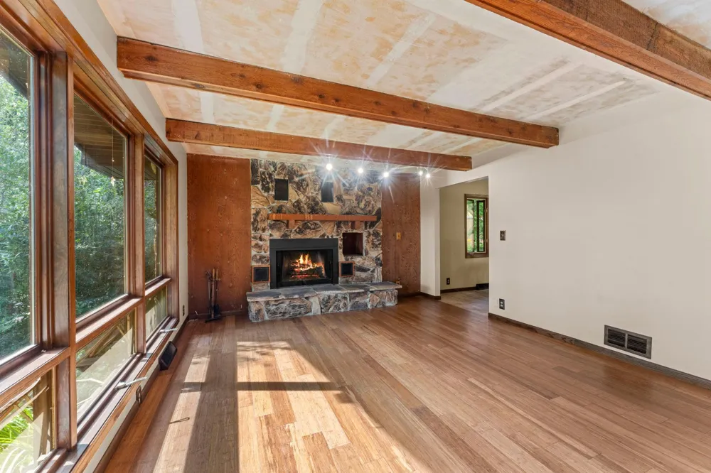 32350 Cedar Crest Trail NE North Branch, MN 55056