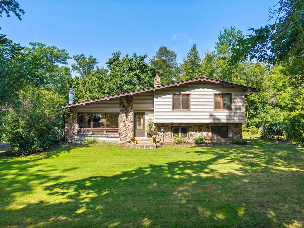 32350 Cedar Crest Trail NE North Branch, MN 55056