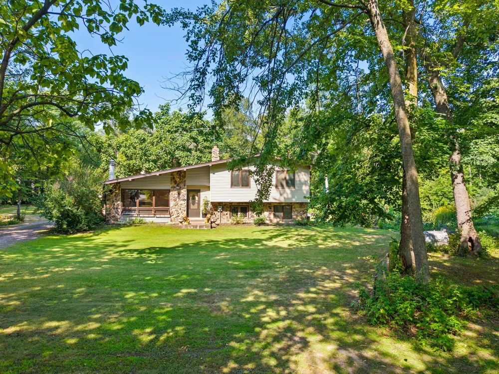 32350 Cedar Crest Trail NE North Branch, MN 55056