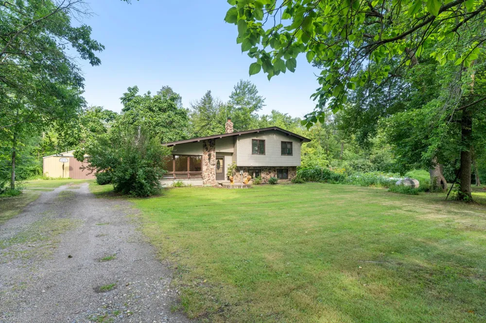 32350 Cedar Crest Trail NE North Branch, MN 55056