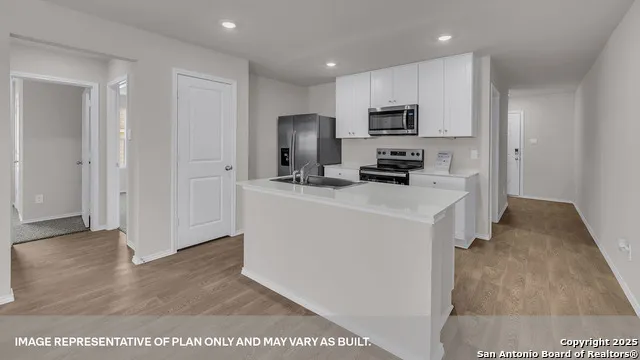 258 Fairlawn Way Maxwell, TX 78656