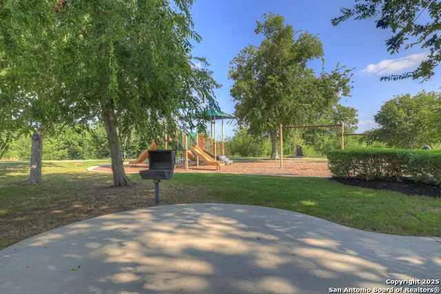 274 Fairlawn Way Maxwell, TX 78656