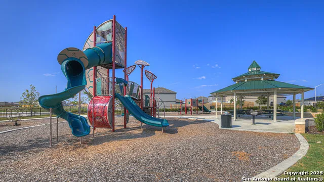 285 Fairlawn Way Maxwell, TX 78656