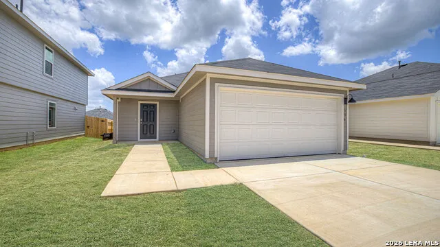 134 Surrey Oaks Maxwell, TX 78656