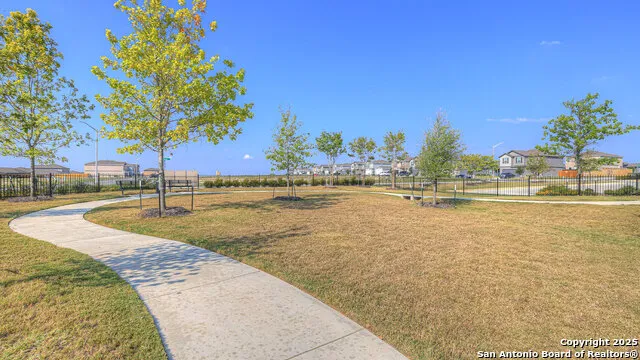 134 Surrey Oaks Maxwell, TX 78656
