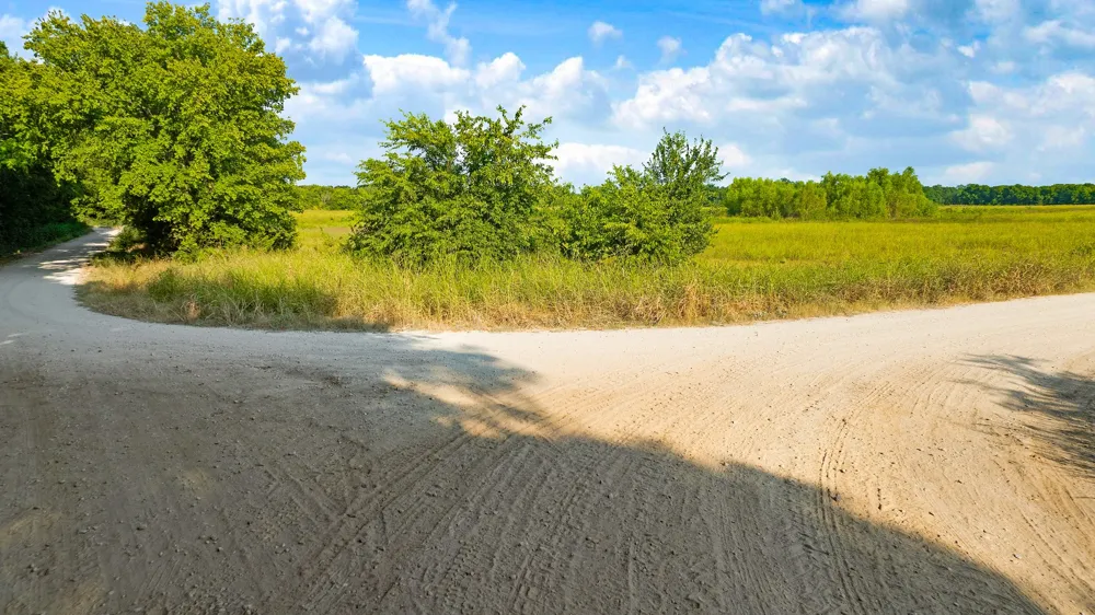 County Road 25200 Roxton, TX 75435