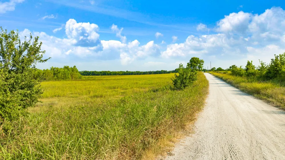County Road 25200 Roxton, TX 75435