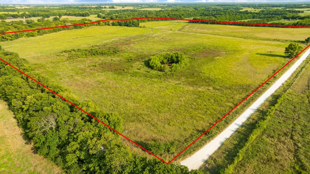 County Road 25200 Roxton, TX 75435
