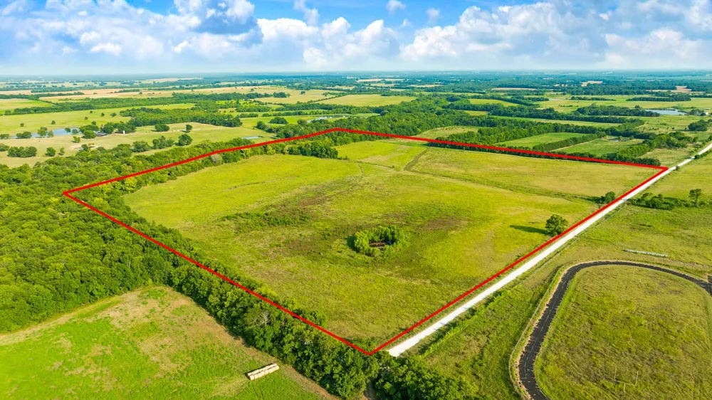 County Road 25200 Roxton, TX 75435