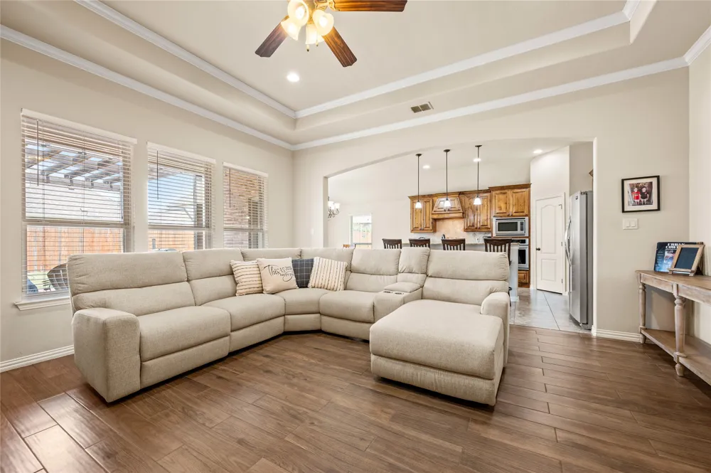 116 Camouflage Circle Willow Park, TX 76008