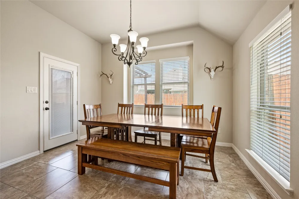 116 Camouflage Circle Willow Park, TX 76008